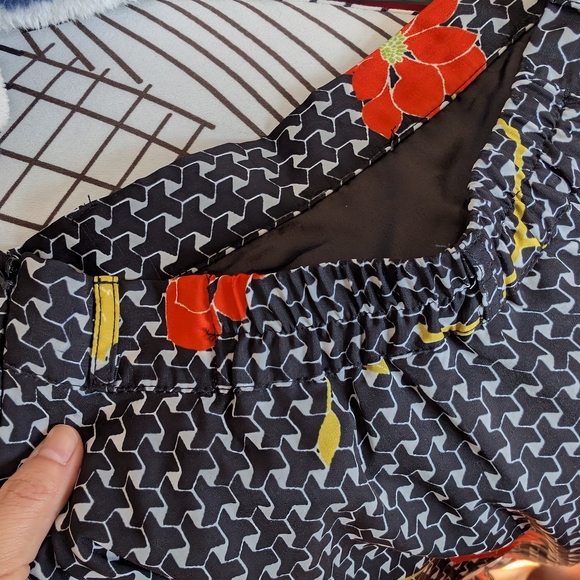 Modcloth - Floral A-Line Skirt - Picture 3 of 3